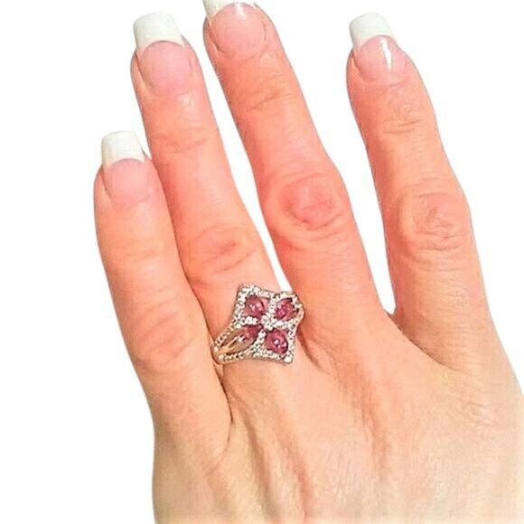 Ring Simulated Ruby Sapphire Diamond Sz 8 Clover Blossom Fleur Brilliant Sparkle - Picture 1 of 8